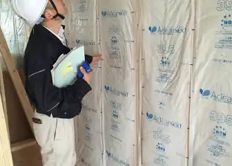 壁・天井断熱材