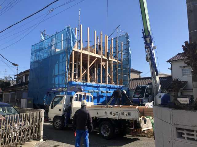 12/27 【西岡】大工さんの家が上棟しました