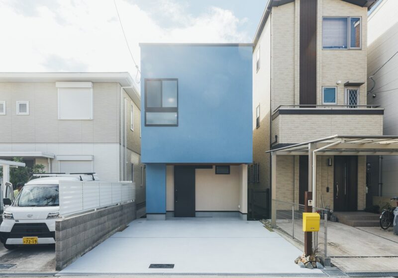 アクセントカラーがかわいいカジュアルハウス